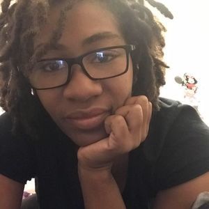 Meet your Posher, Eva